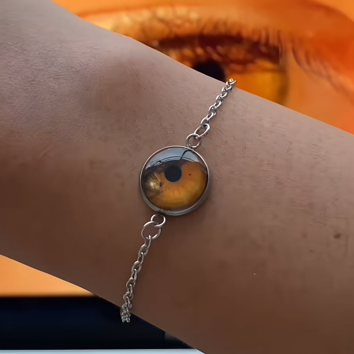 Pulsera mirada encapsulada
